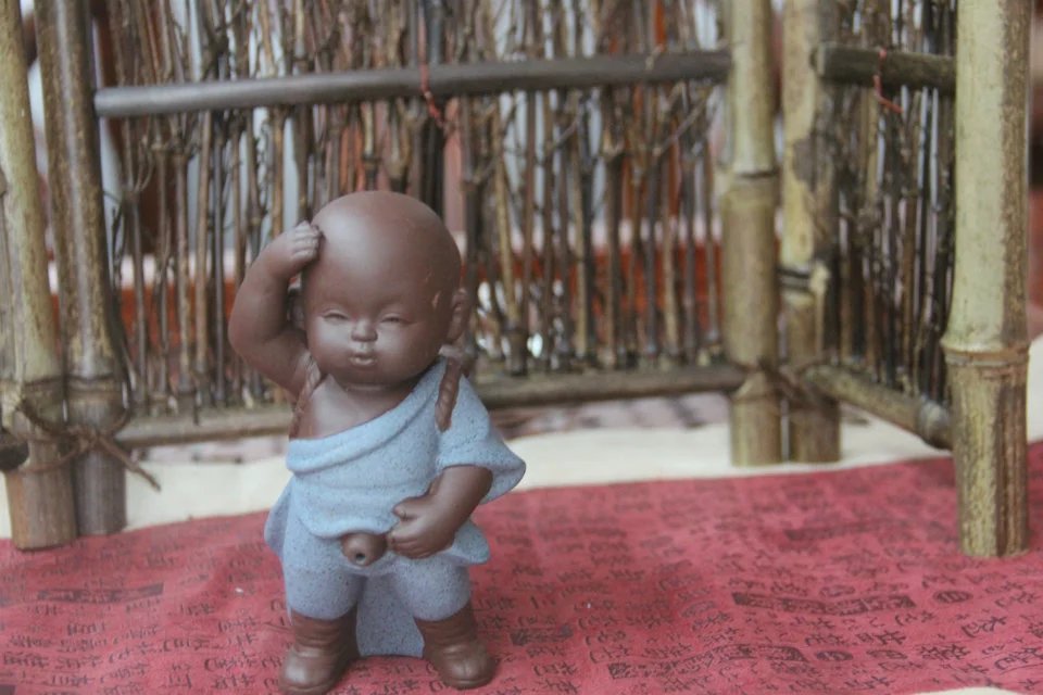 Chinese tea pet little monk Purple sand Tea pet Tea accessories blue