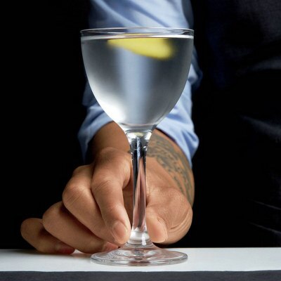 Hoog cocktailglas martiniglas goblet klassiek wijnglas: A