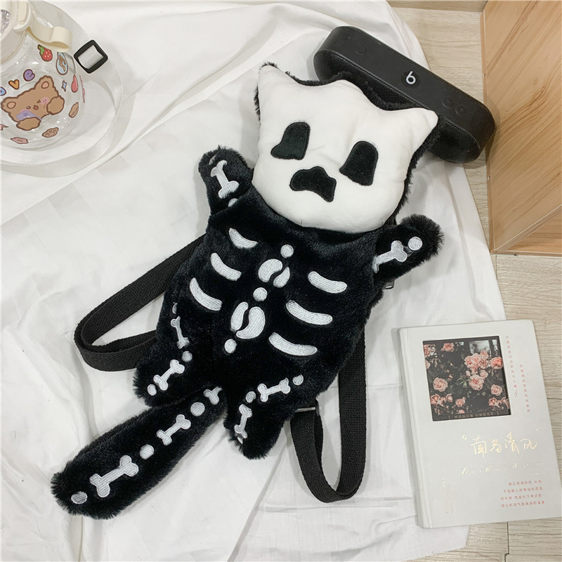 Skull Plush Backpack Gothic Water Bottle Bag Goth Doll Backpack Female Winter Furry Bag Skull Shape Bag Skeleton Birthday