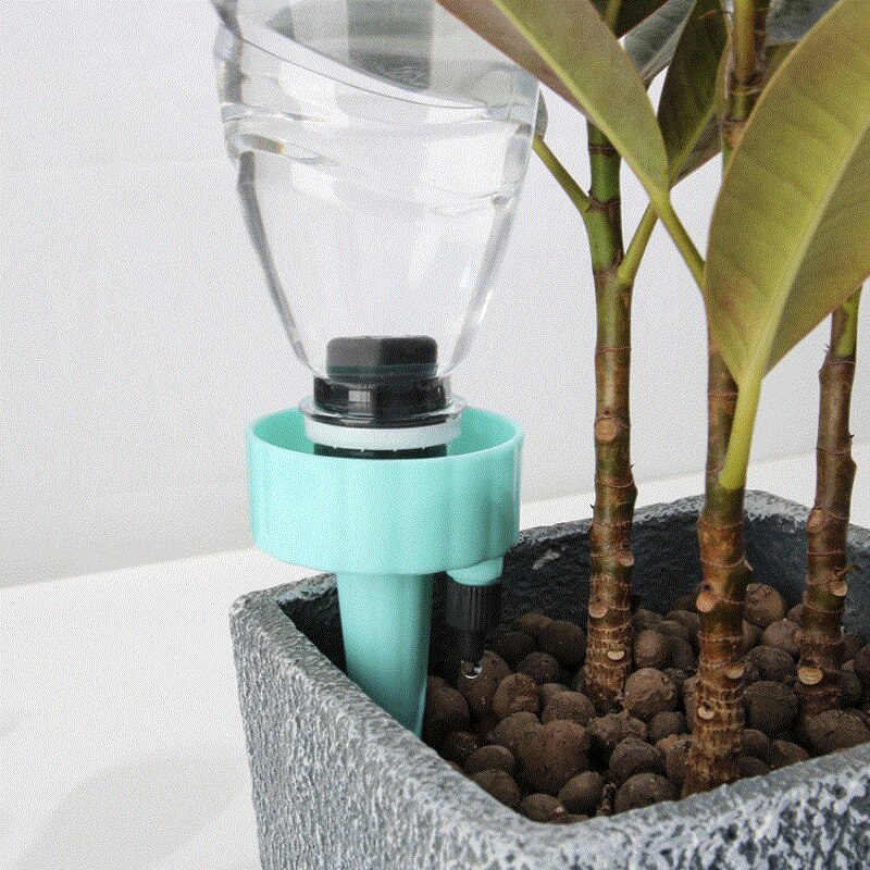 Garden Plant Watering Device Self-Watering Kits System Indoor Houseplant Automatic Plant Waterers Drip Irrigation