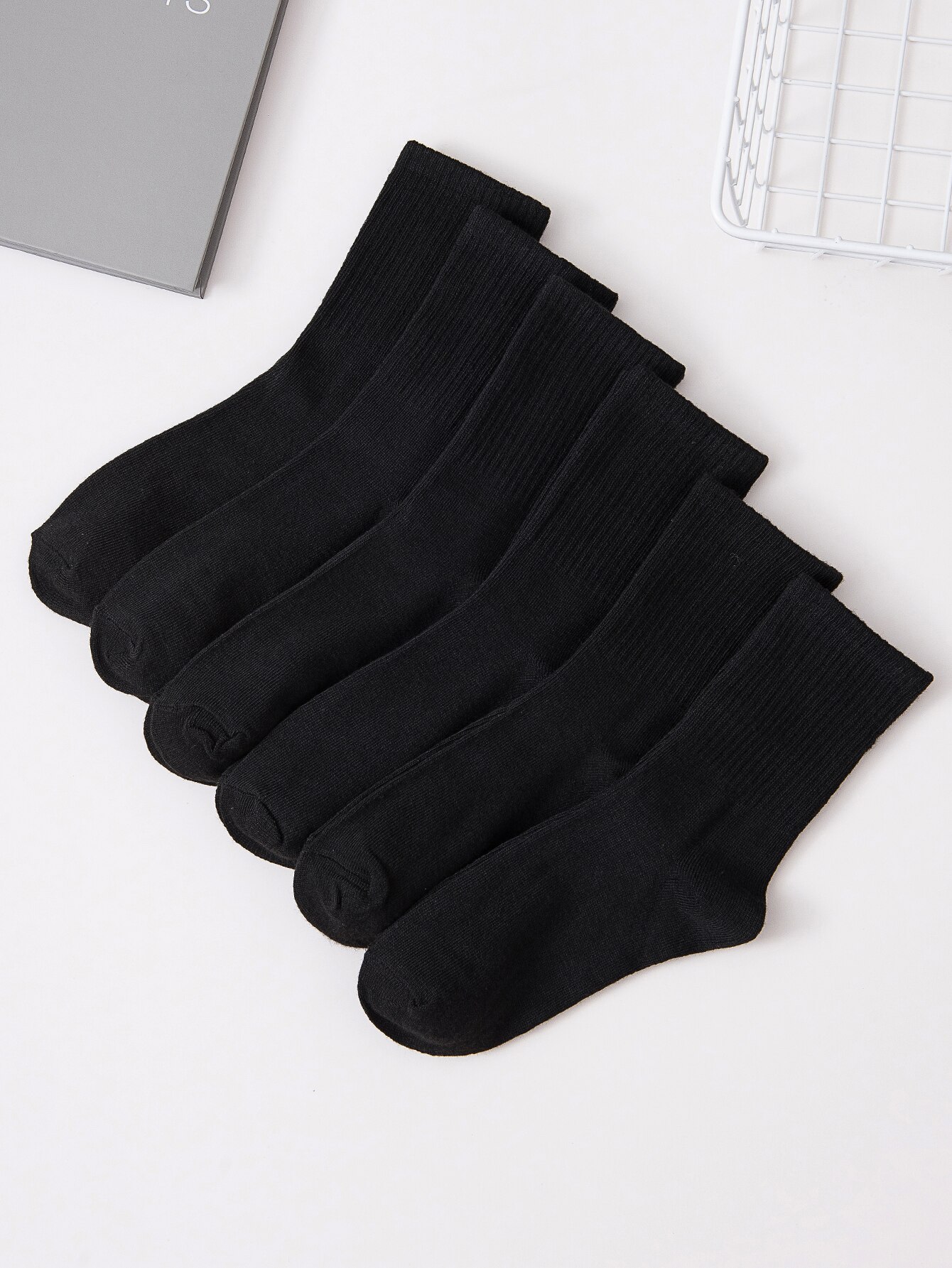 6 paires de chaussettes Tube moyen pour hommes et femmes, couleur unie en blanc et noir, Absorption de la sueur, respirantes et décontractées