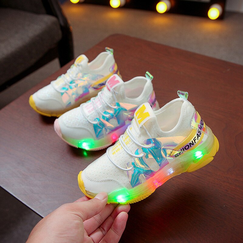 Herbst Winter neue freundlicher Gittergewebe Atmungsaktive Schuhe freundlicher Licht LED Weichen Boden Turnschuhe Jungen Mädchen Sport Schuhe