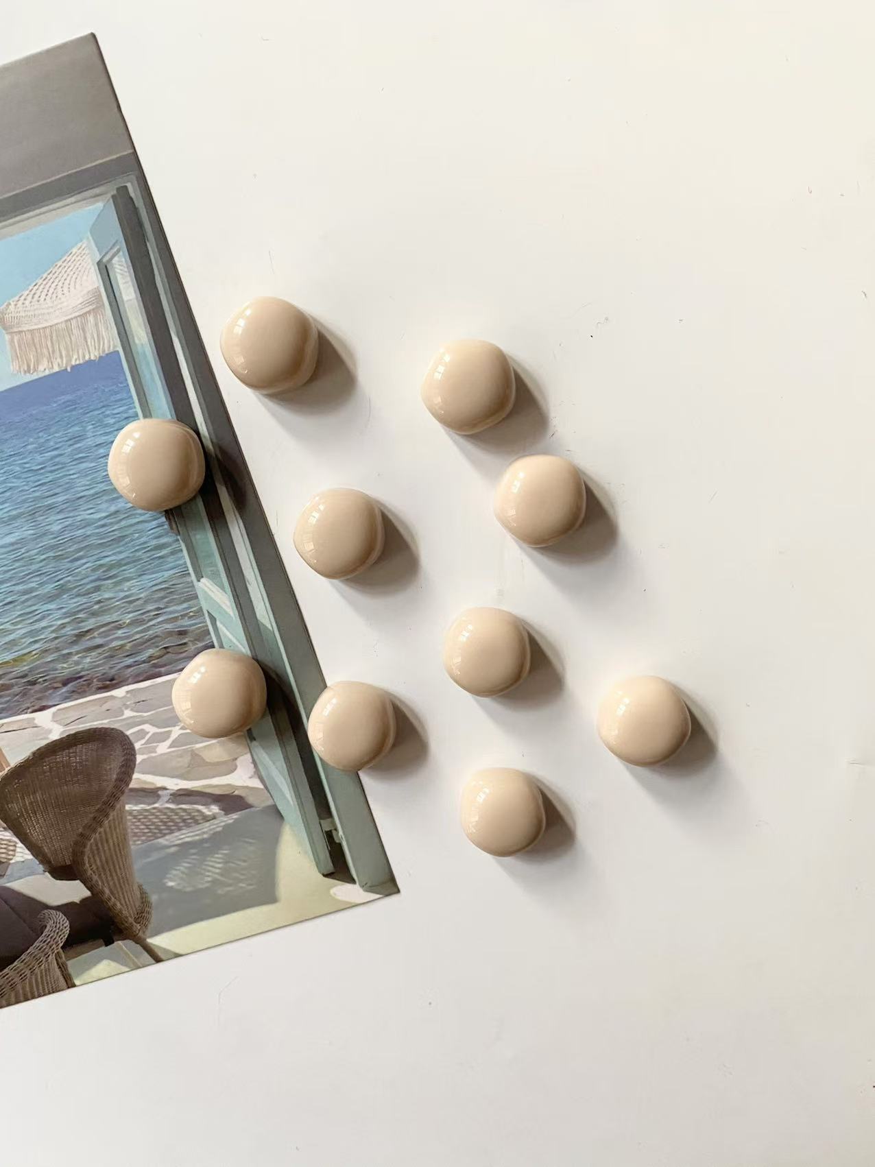 Juego de imanes redondos para refrigerador, acabado esmerilado para pizarra blanca, tableros magnéticos y imanes multifunción para exhibiciones fotográficas, 10 Uds.: Gris claro