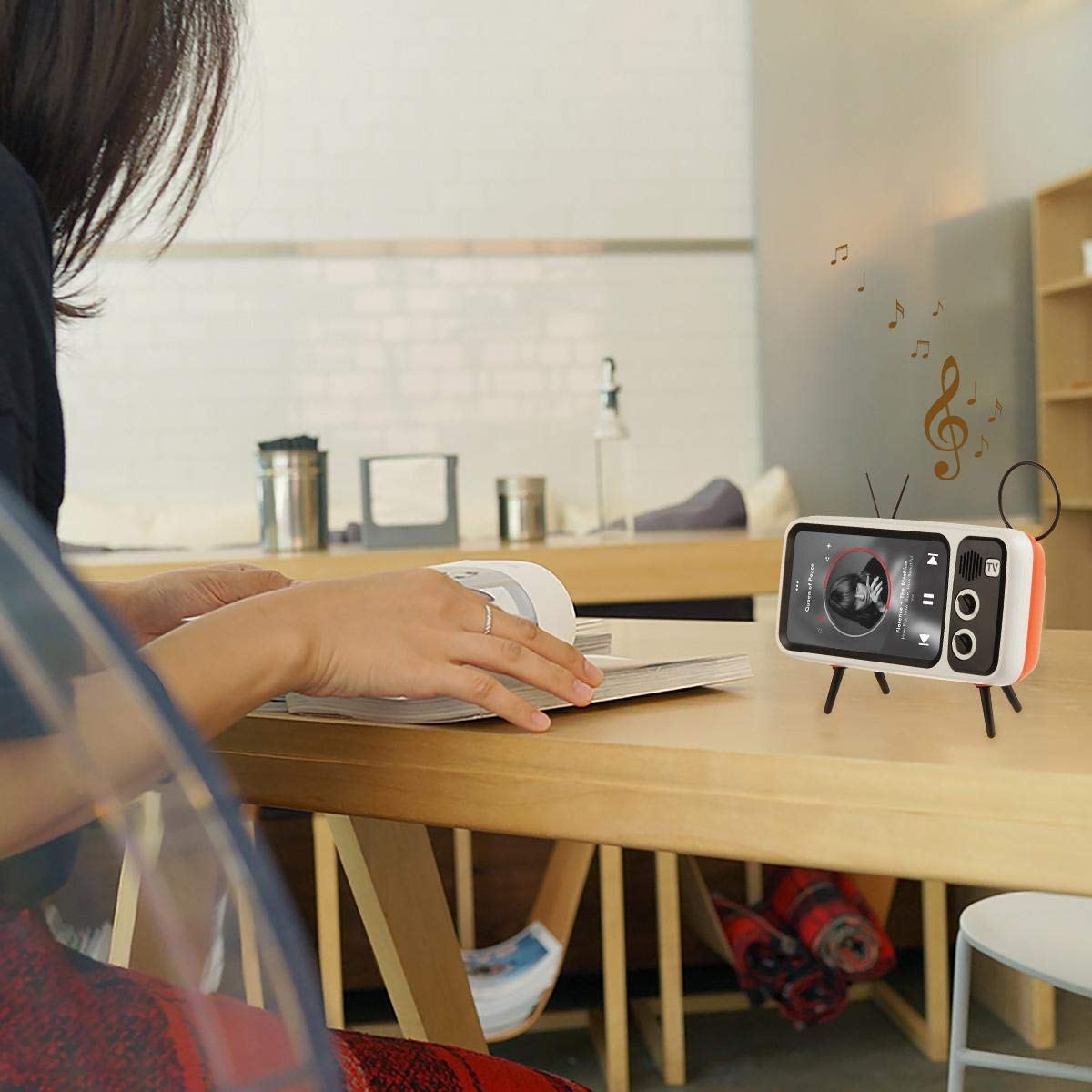 Retro TV Phone Holder Portable Mobile Phones Holder Stand Desktop Mobile Screen Stand Compatible for iPhone/Android 4.7-5.5 Inch