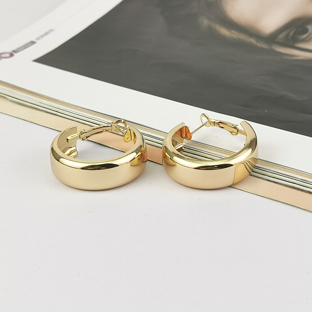 Chunky Hoop Earrings For Women Statement Metal Earrings Party Jewelry Big Thick Earrings UKMOC: 3 cm Gold