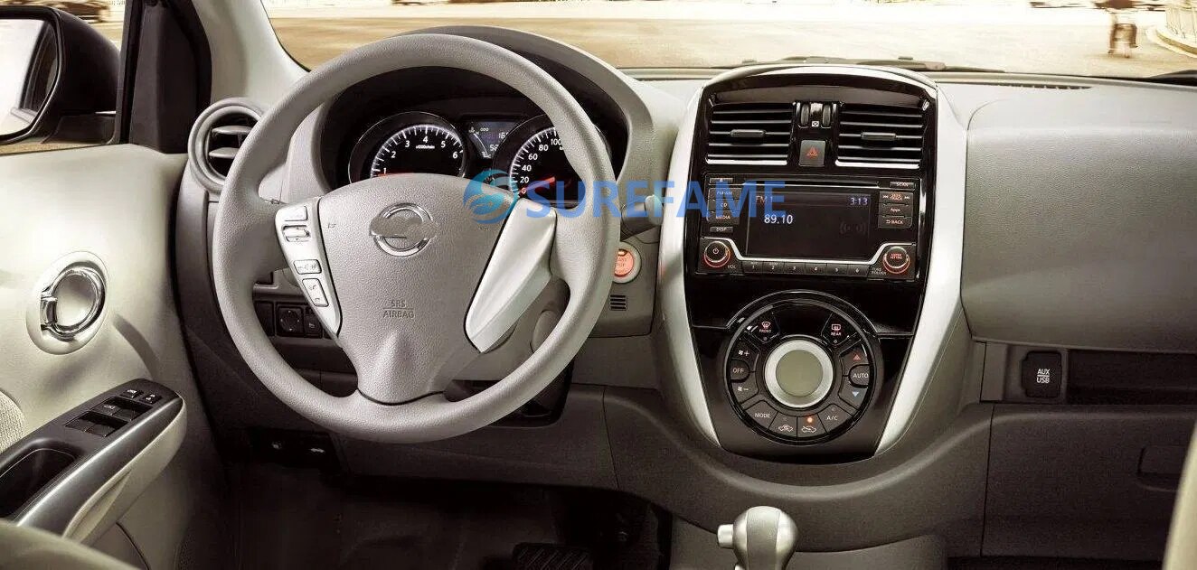 Façade Console Centrale Tableau De Bord Nissan 100 NX - Pièce D'occasion Noir, Avant