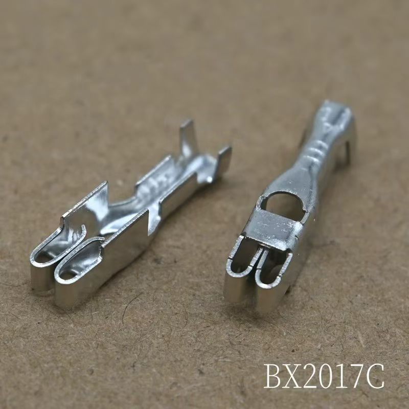 Small car fuse holder circuit battery fuse box square fuse holder junction box fuse box