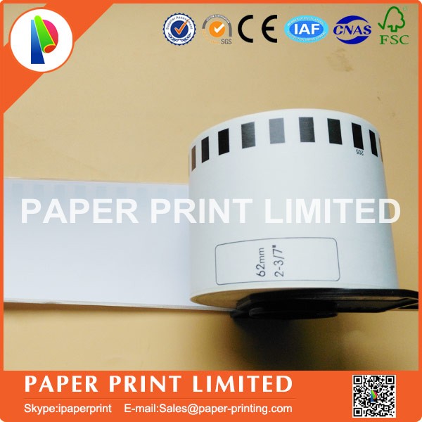 1 rollo Compatible DK-22205 etiqueta 62mm * 30,48 M continua hermano Compatible impresora QL-570 QL-700 todos con soporte de plástico