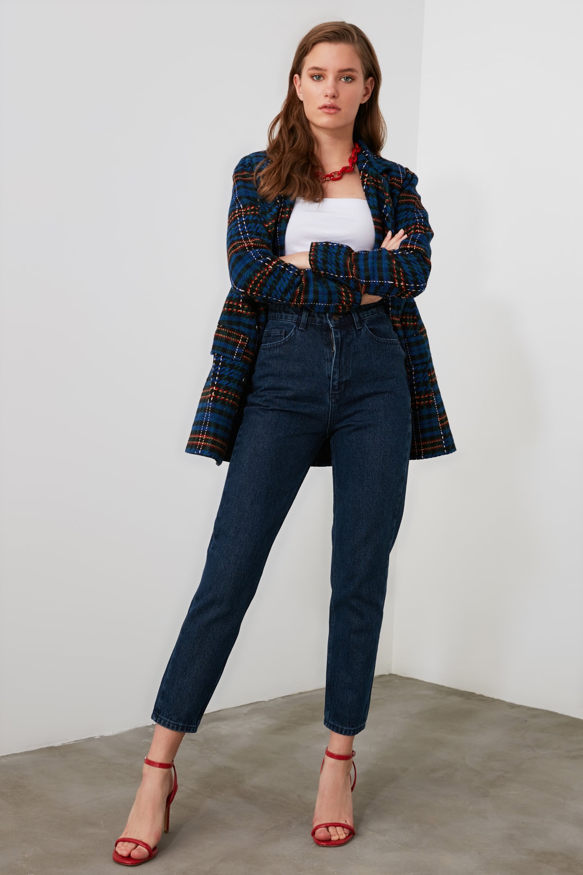 Buy Trendyol High Rise Mom Jeans In Blue | 6thStreet Saudi Arabia