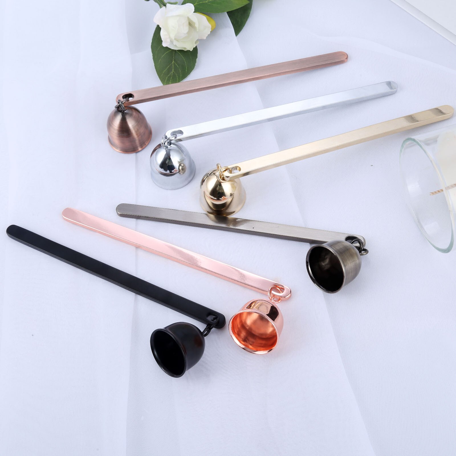 1pc rostfritt stål oljelampa kutter lock ljus veke trimmer släckt eld klocka form ljus snuffers ljus tillbehör 20*3cm
