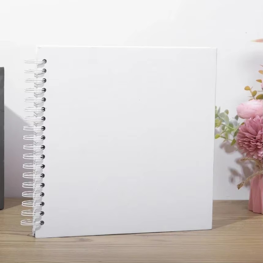 8- tommers diy-utklippsbokalbum med 40 sider, innbundet kraftpapir, utklippsbok med fotoalbum, minnebok for bryllup og jubileumsfamilie: Hvit