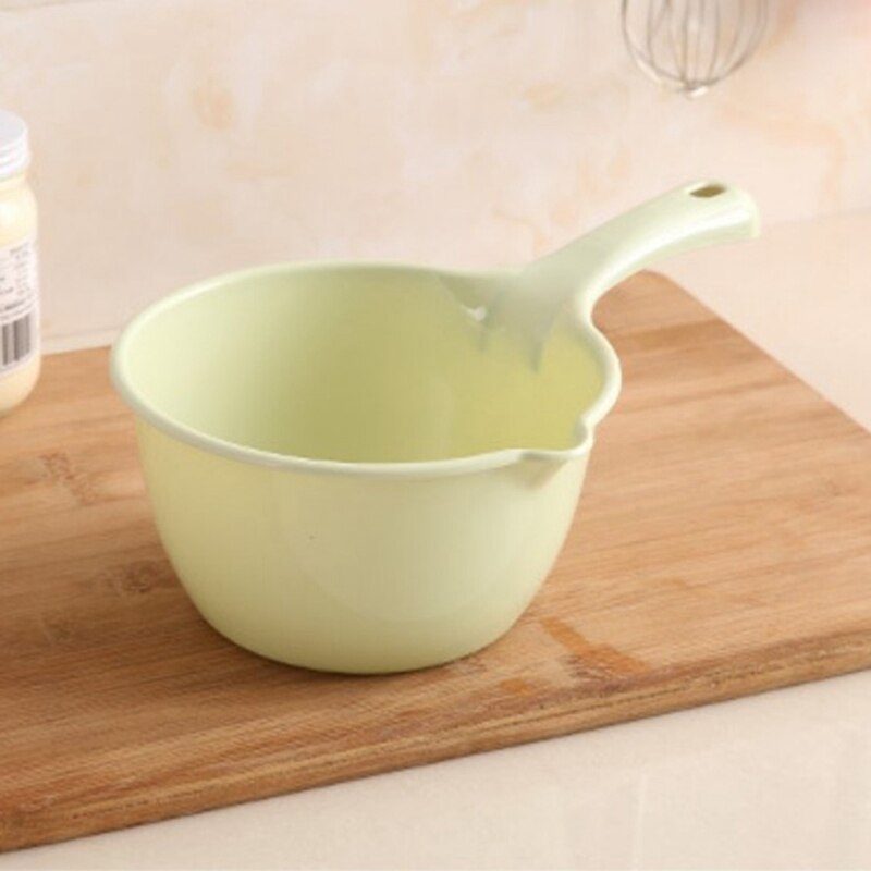 1Pc Long Handle Water Scoop Plastic Cooking Bathing Water Spoon Baby Children Bath Scoop Ladle Washing Hair Tool: GR