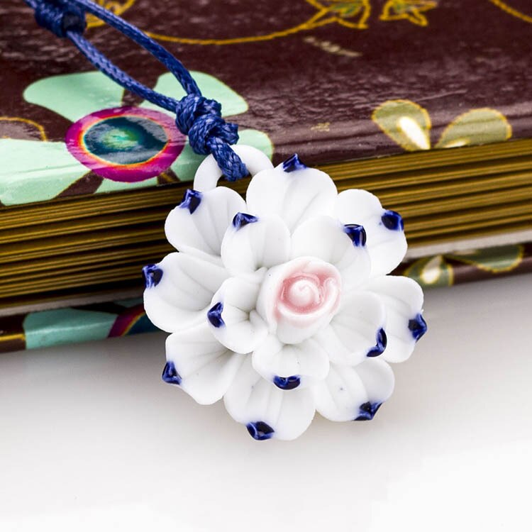 Vintage Stijl Blauw En Wit Keramische Handgemaakte Lotus Bloem Hanger Ketting Chinese Stijl Etnische Stijl Lange Ketting Vrouwen Lady: blue with pink
