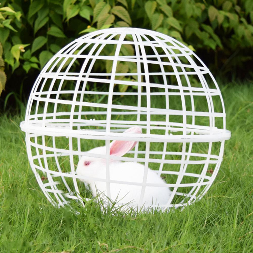 Ball Shaped Movable Chicken House Rollable Poultry Enclosure Round Hutch Plastic Chicken Rolling Cage for Chicks Rabbits Birds
