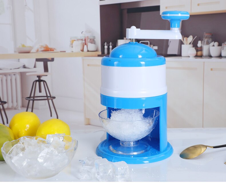 Household Handhold Manual Ice Crusher Hand Crank Mini Ice shaving Machine Snow Cone Smasher DIY Ice Cream Grinding Machine