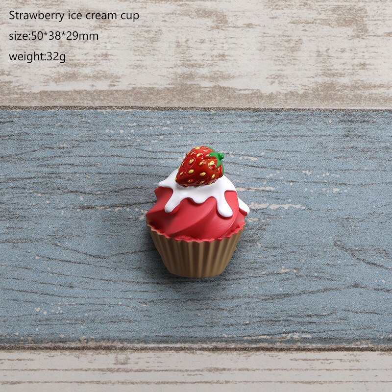 Imán de nevera de resina con dibujos animados para el hogar, pegatina magnética con de fresa, helado, comida, decoración del hogar: strawberry