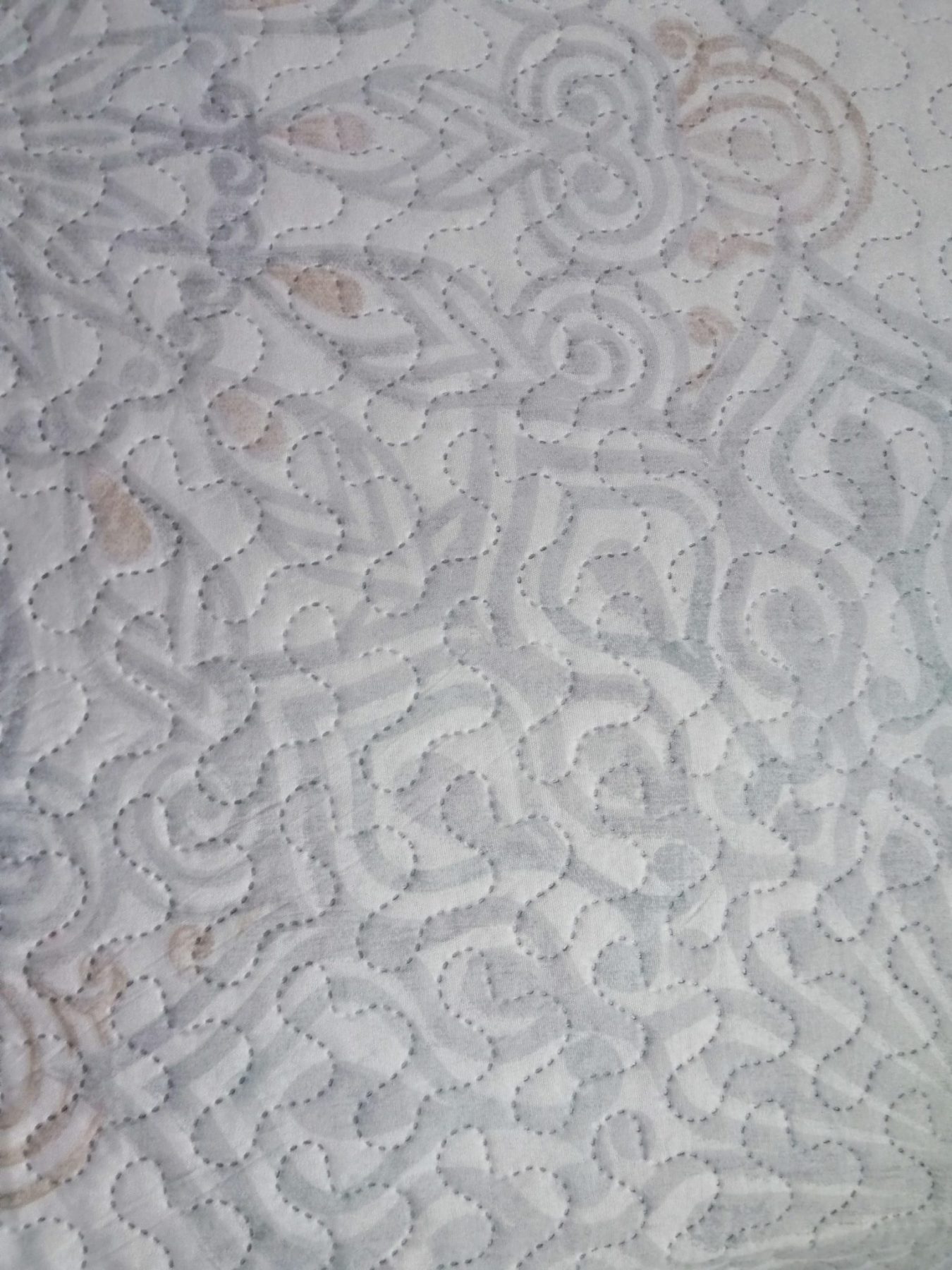 Couette d'été réversible en tissu bleu, rapport /prix exceptionnel.