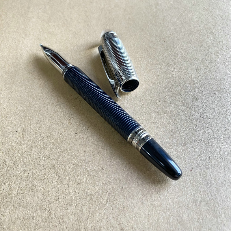 Caneta esferográfica minimalista de metal SW MB Geometria de platina - Rollerball com aderência de borracha Presente de escrita de escritório premium: Marrom