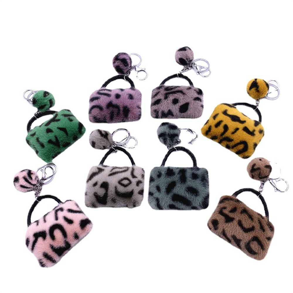 Llavero con colgante de leopardo para bolso, colgante de felpa suave con bola de pelo, accesorios para Moto,