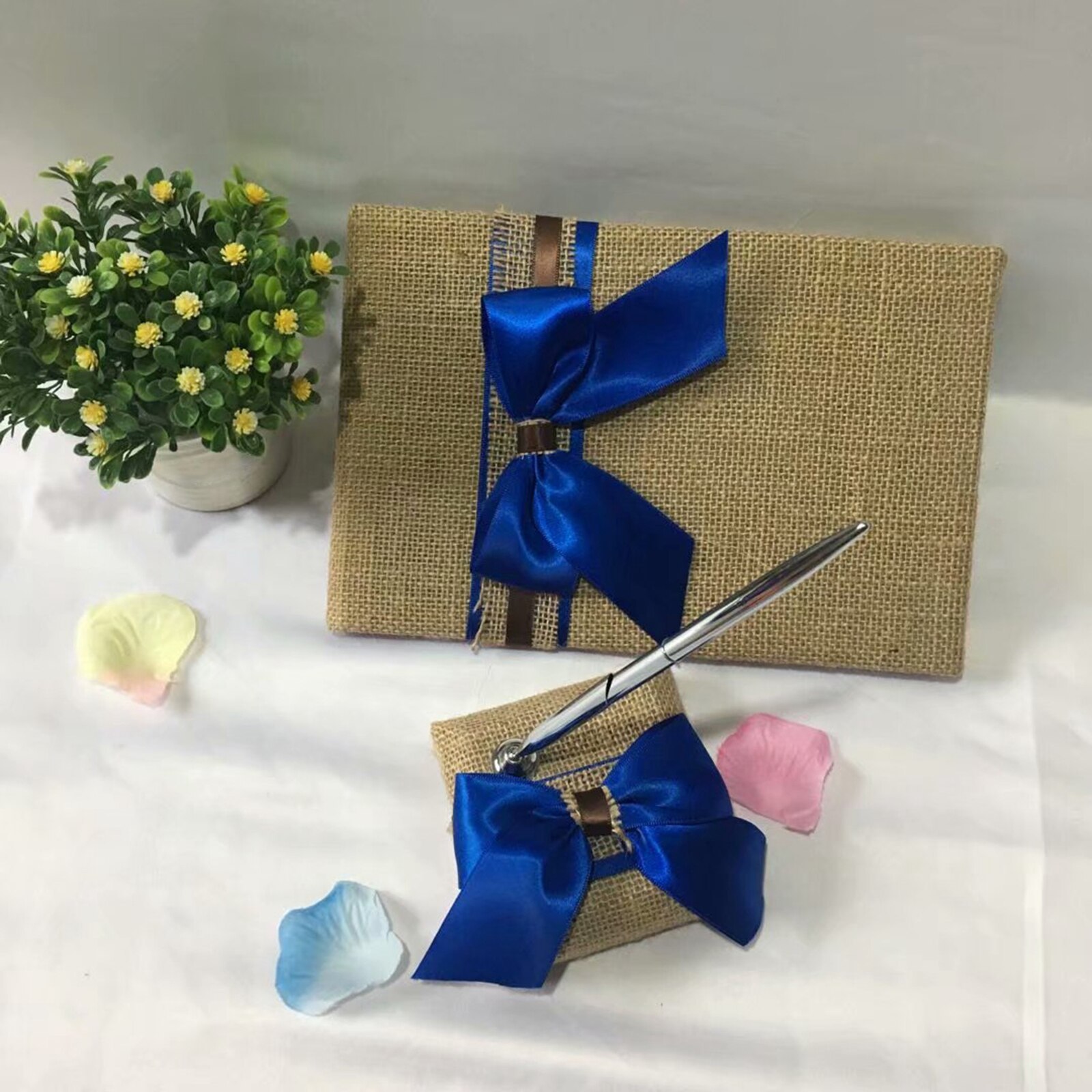 Gästbok och pennset säckväv utsmyckad satin rosett bröllop dekor mottagning