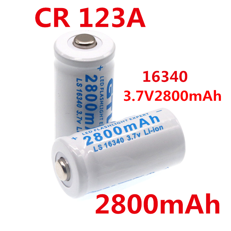 4 Piles Rechargeables 3,7 V 2200 mAh, Pleine capacité, Faible autodécharge, 1200 Cycles, Piles
