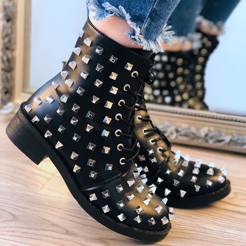 Autumn Winter European Style Boots For Women Red Silver Rivet Martin Boots Flats Lace Up Boots Plus Size 35-43