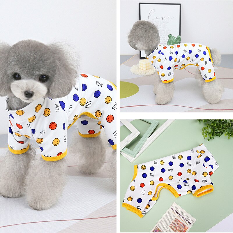 Niedlicher hundepyjama für kleine hunde, hundeoverall mit smiley-drucken, schnauzer- und Chihuahua-kleidung, frühlings- und sommeroutfits für yorkshire Terrier und welpen: Weiß / S