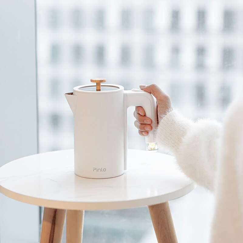 Mini hervidor de agua eléctrico de acero inoxidable 304 para viaje, calentador portátil silencioso de 800W, tetera de agua de 220V, 0.6L de capacidad: EU