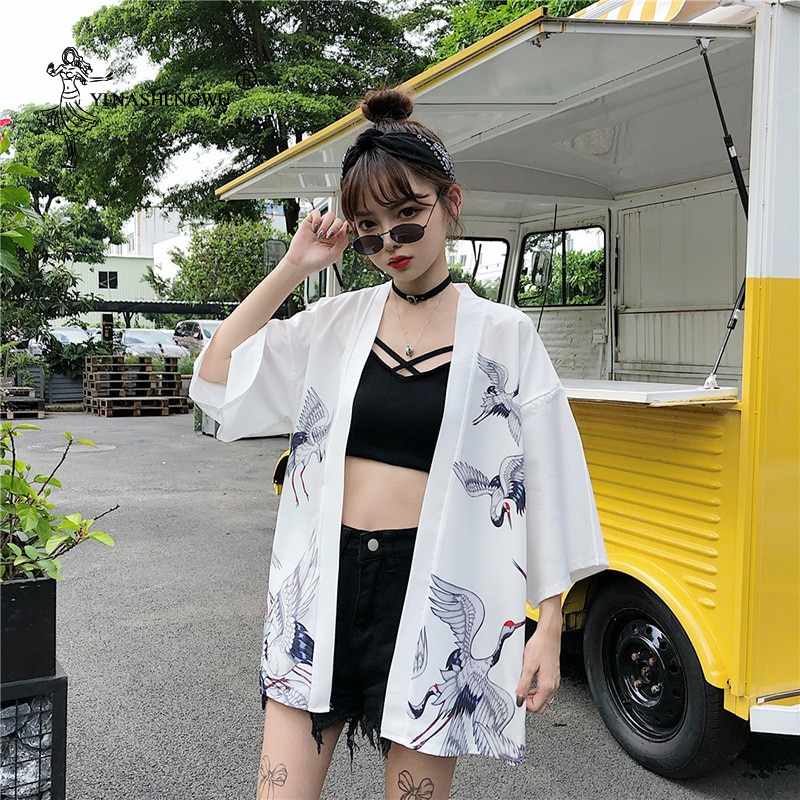 Kimono Yukata Women Harakuju Vintage Cartoon Print Kimono Cardigan Sunscreen Outerwear Travel Thin Asia Cosplay Costume