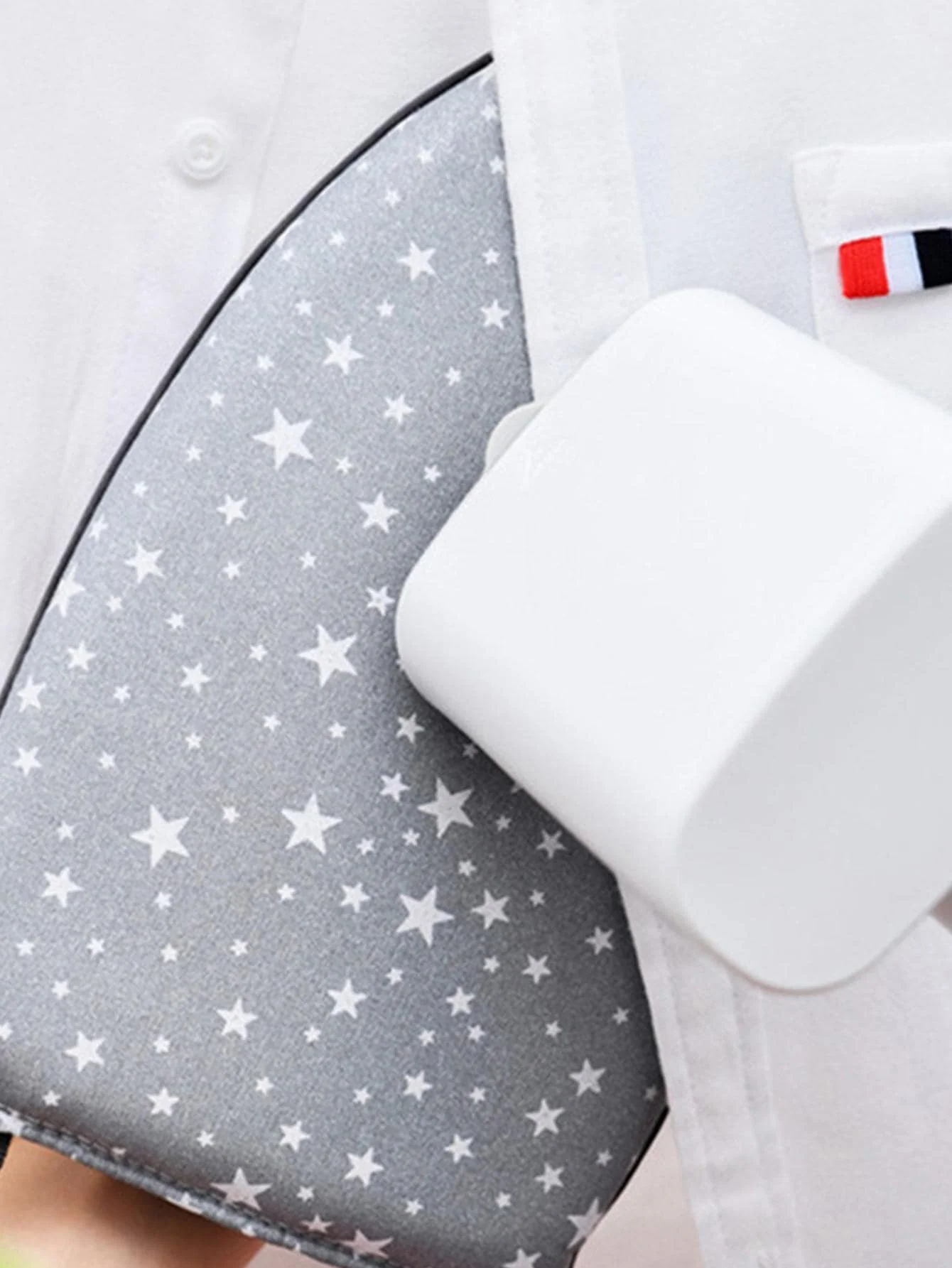 Hand-Held Mini Ironing Board Steam Ironing Iron Household Thermal Insulation Sponge Small Folding Portable Iron Table Rack