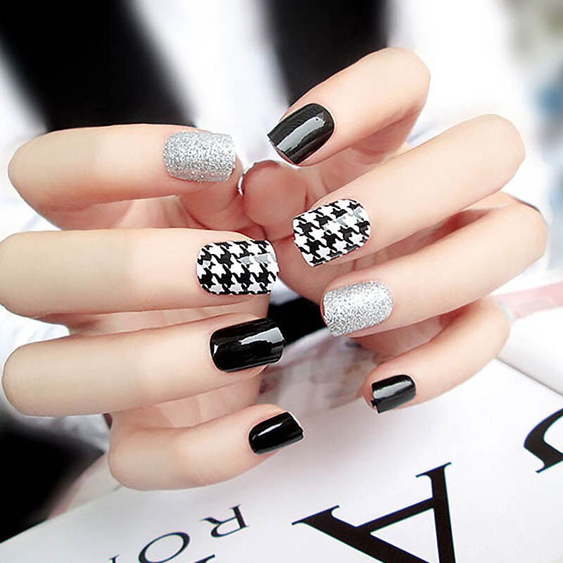 Meisjes Eenvoudige Kleur Kunstnagels Houndstooth Patroon Zilveren Glitter Nep Nagels DIY Korte Size Nail Art Tips Met Lijm