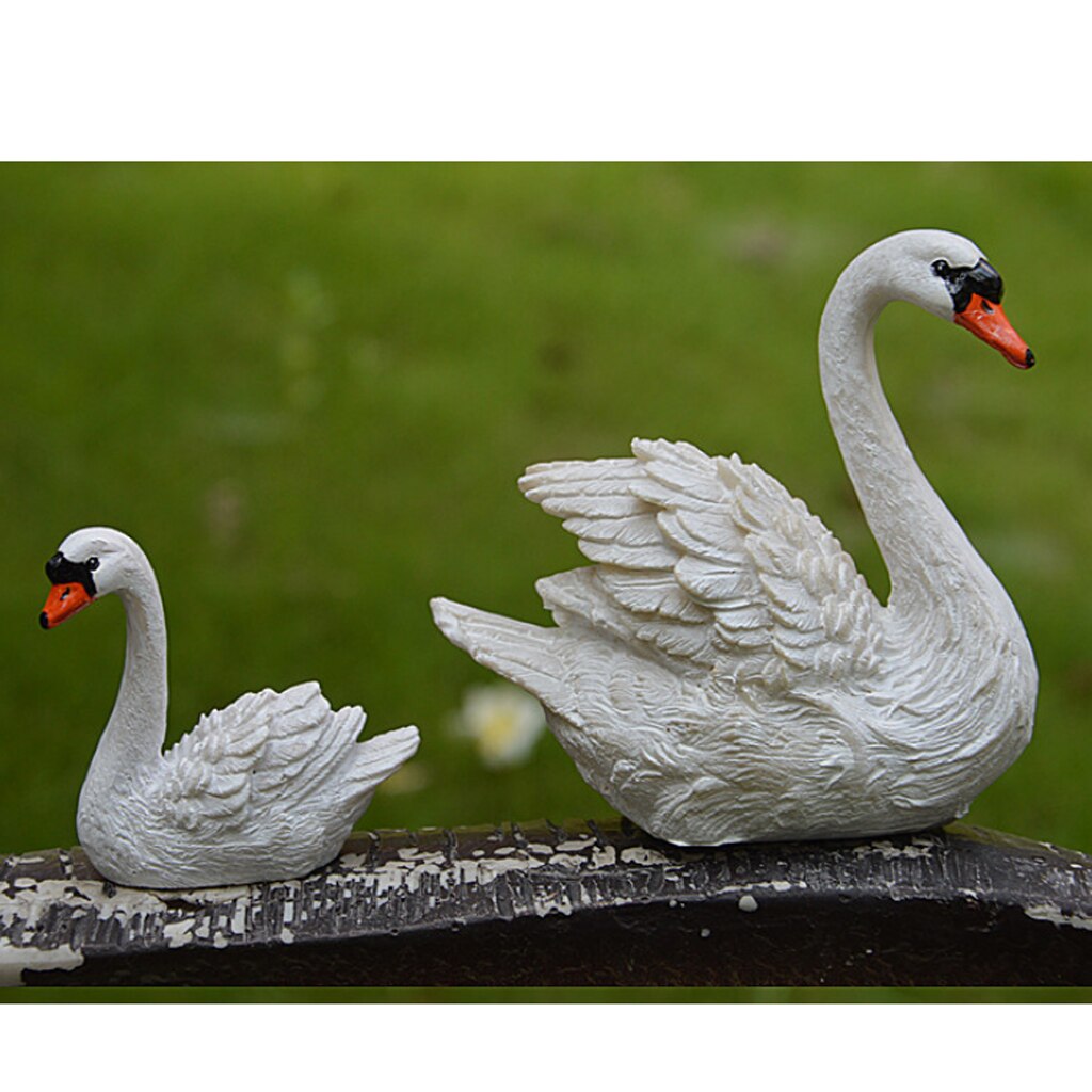 Pair Resin Swan Sculpture for Outdoor Home Garden Ornaments Collectible