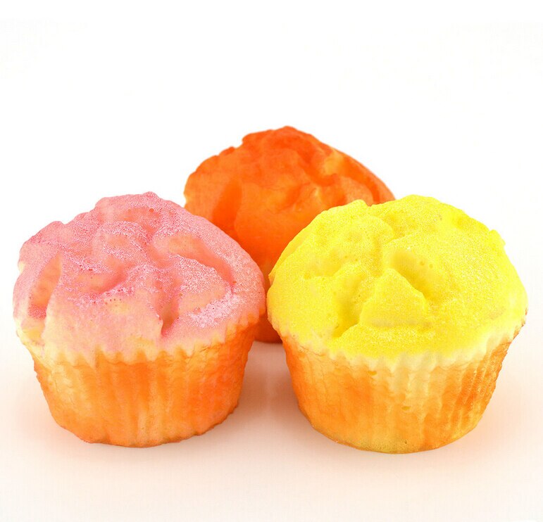 1 Pcs Kawaii Mini Sprinkles Cupcakes Squishy Taart Zachte Brood Charms Kunstmatige Cupcake Pretend Speelgoed 8 Cm X 6 Cm
