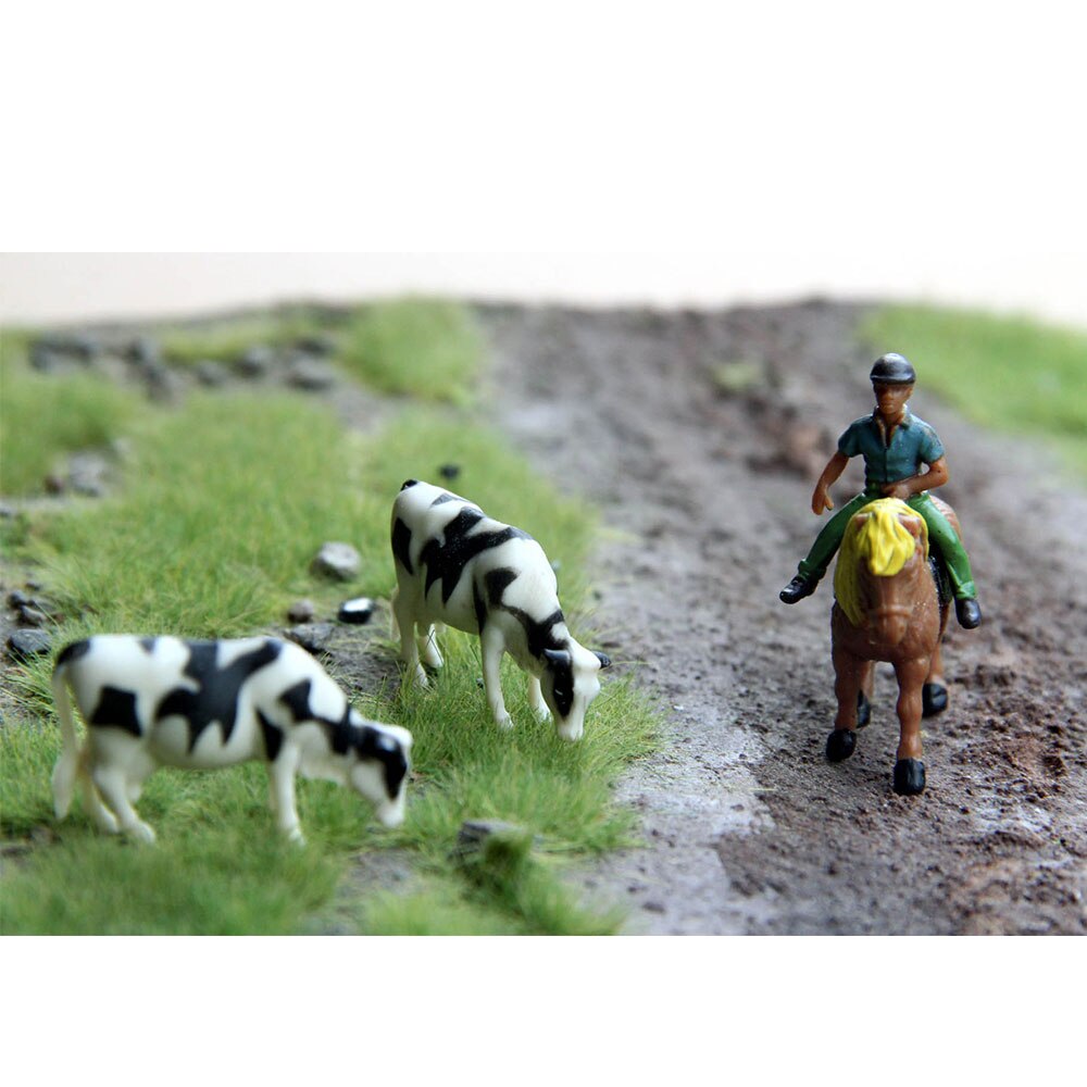 Scale 1:64 Riding Miniature Horse People With Cows For Architectural Farm Working Man Railway Layout Landscape