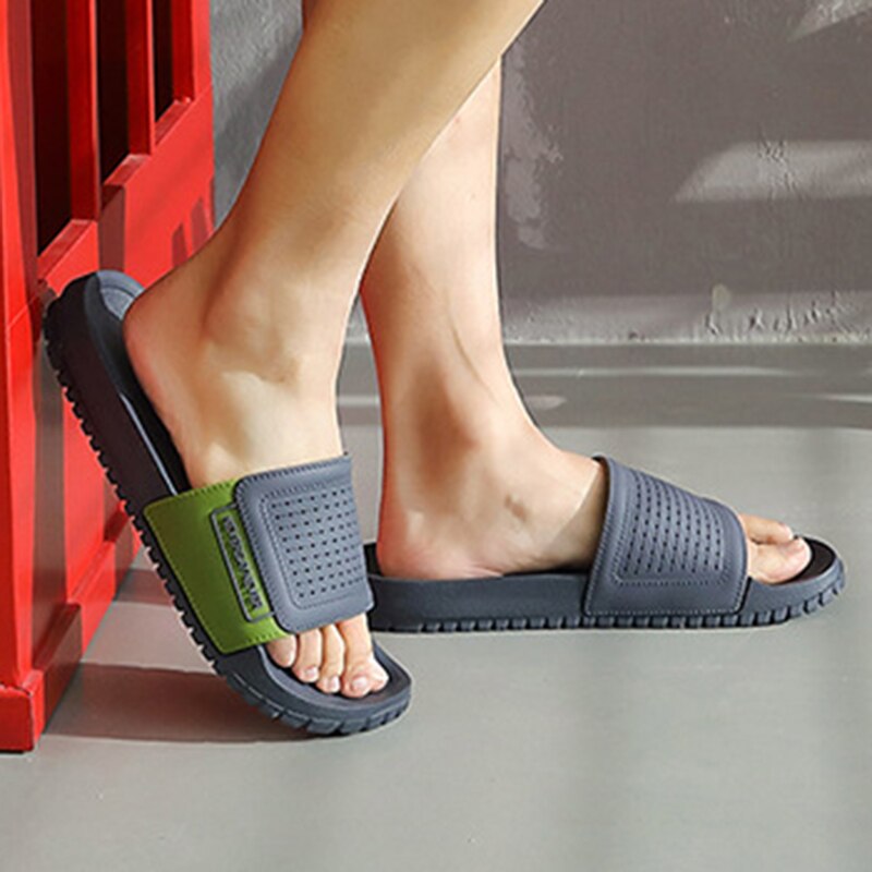 Pantofole da spiaggia da uomo pantofole moda all'aperto estive comode morbide suola in EVA pantofole da bagno per interni infradito antiscivolo per la casa