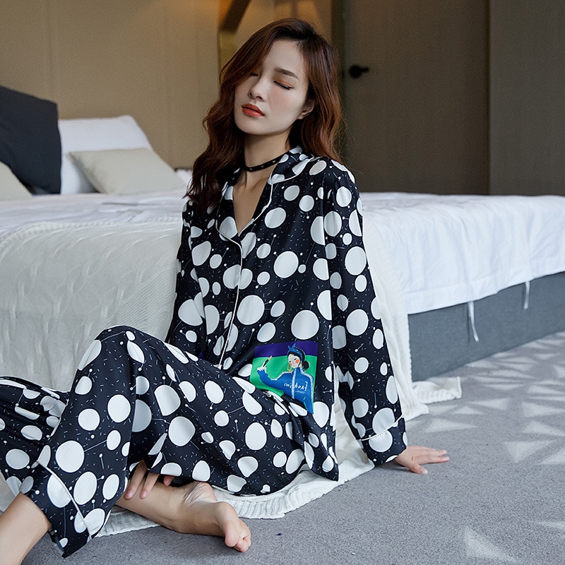 Autumn Thin Ice Silk Pajamas Women Black Polka Dot Long-Sleeved Trousers Simple Suit Simulation Silk Ladies Pajamas