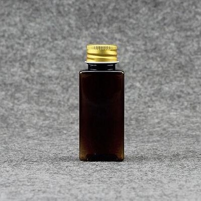 50pcs/lot 30 ml Plastic Bottle with Aluminum screw cap plug Cosmetic container travel portable PET lotion cream storage 5.16: Brown color