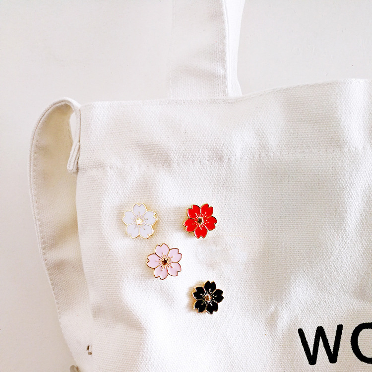 Zoete sakura bloem emaille badge broches speldjes voor vrouwen en meisjes kleurrijke cartoon sieraden retro accessoires rugzak
