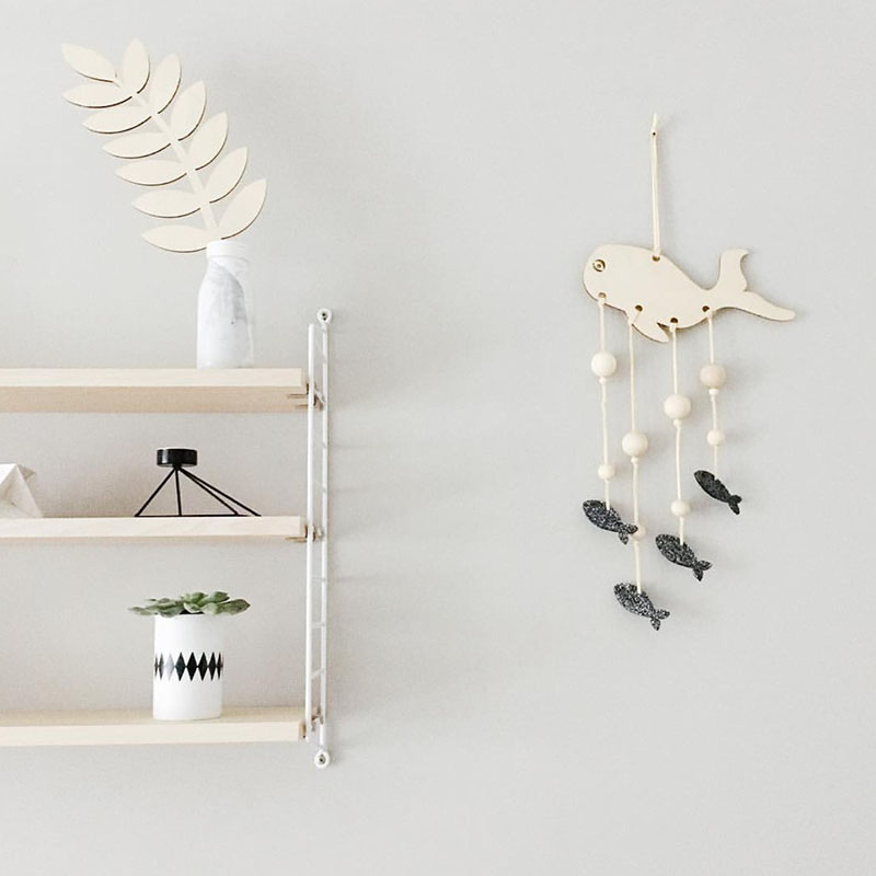 Adornos colgantes de madera de estilo nórdico INS, colgante de madera con de nubes y planetas y estrellas para habitación de niños y bebés, accesorios de decoración para dormitorio infantil: GRAY whale