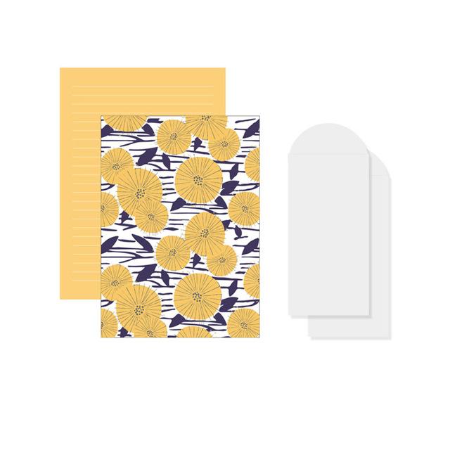 4pcs/set Kawaii Letter Paper Set Flower Envelope with Letter Paper Folding Writing Letter Pad Cute Stationery Letter Writing Set: yellow