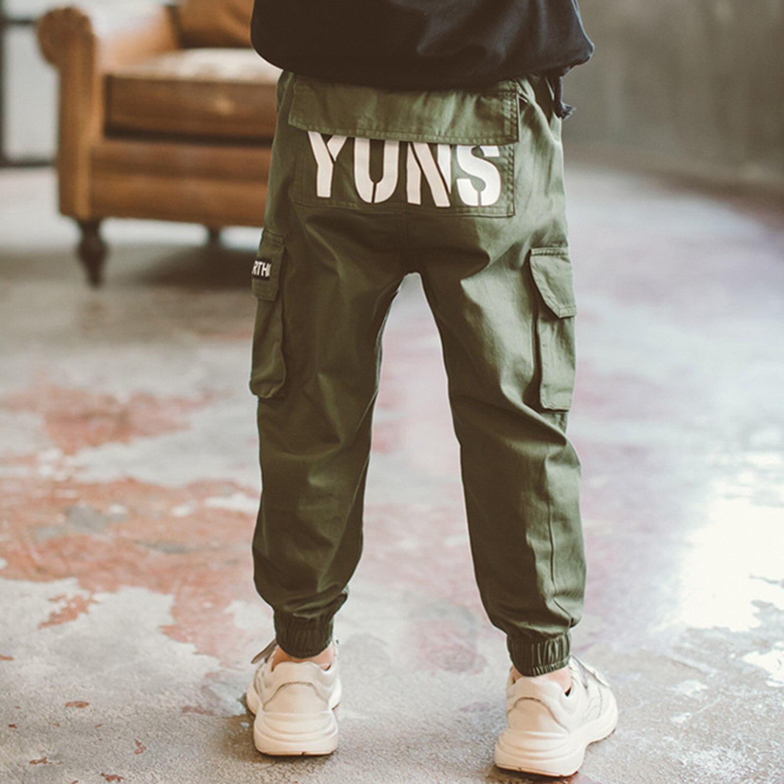 Kids Boys Cargo Pants Elastic Waistband Big Flap Pockets Trousers with Letter Print Loose Cargo Joggers for Daily Wear