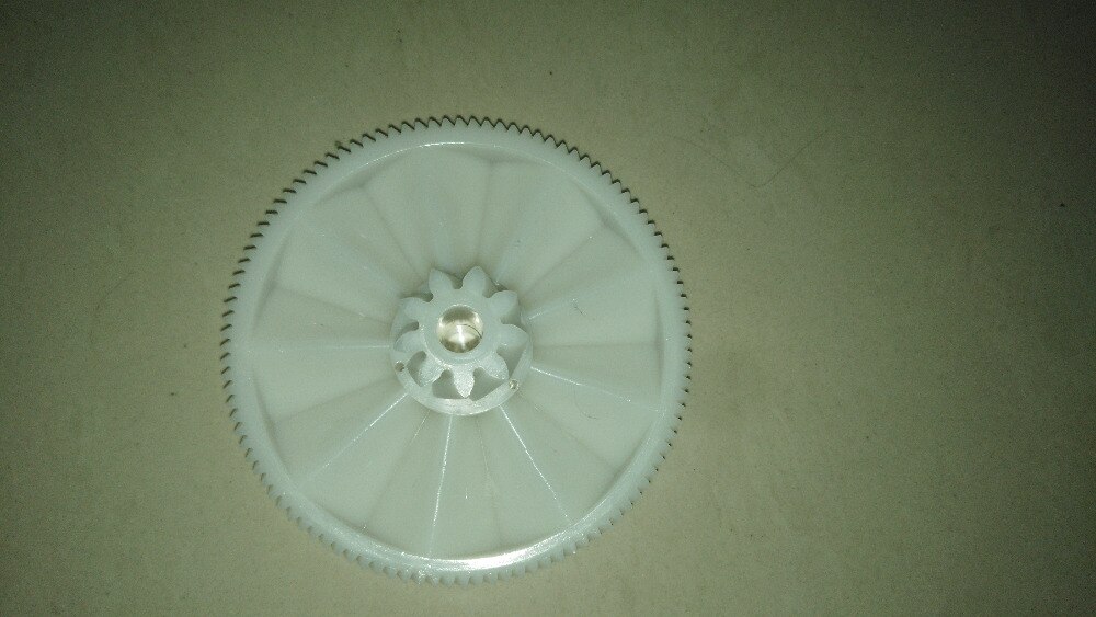 2 kpl lihamyllyn osat muovivaihde 7000898 sovi braun power plus  g1500 g1300, g1100, g3000, kgz 4,  kgz 3