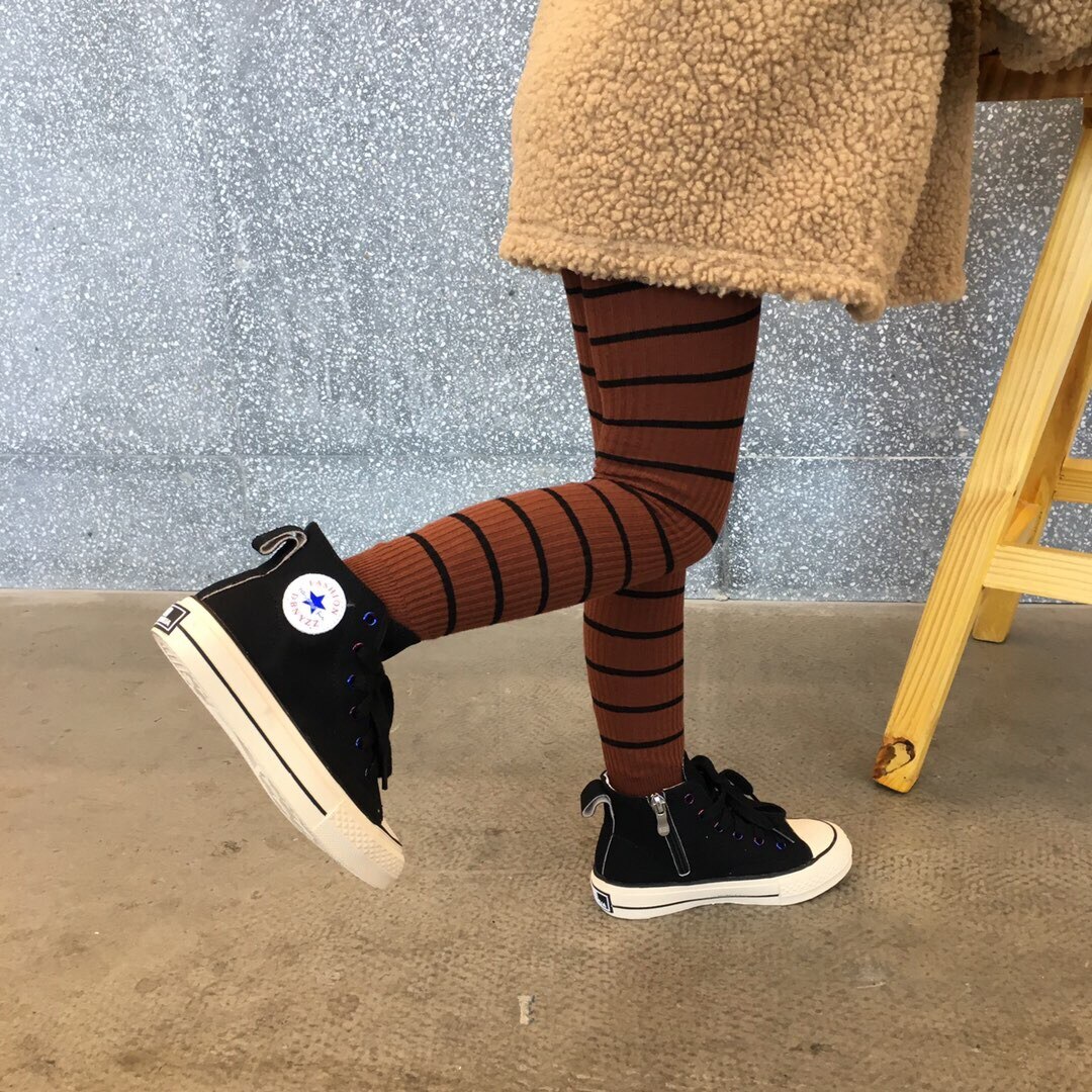 Legginsy dziecięce wiosenne i jesienne czyste bawełniane dziecięce pasiaste obcisłe spodnie z dzianiny dziewczęce śliczne ciepłe spodnie zimowe spodnie w paski