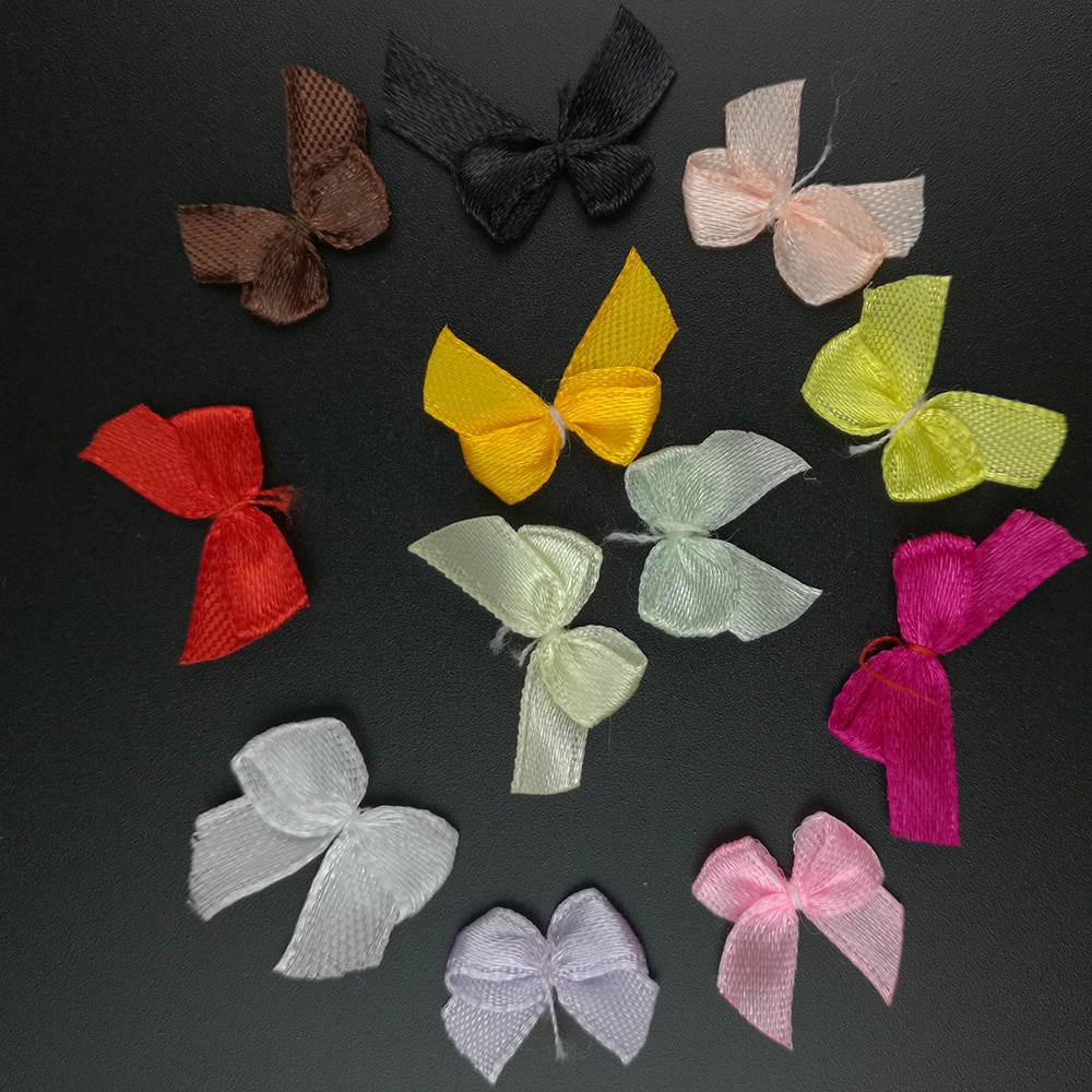 100 STKS Mini Satijnen Bloemen Bows Craft Bruiloft Decoratie Haar Accessoire Dessert Buitenste Verpakking Decoratie