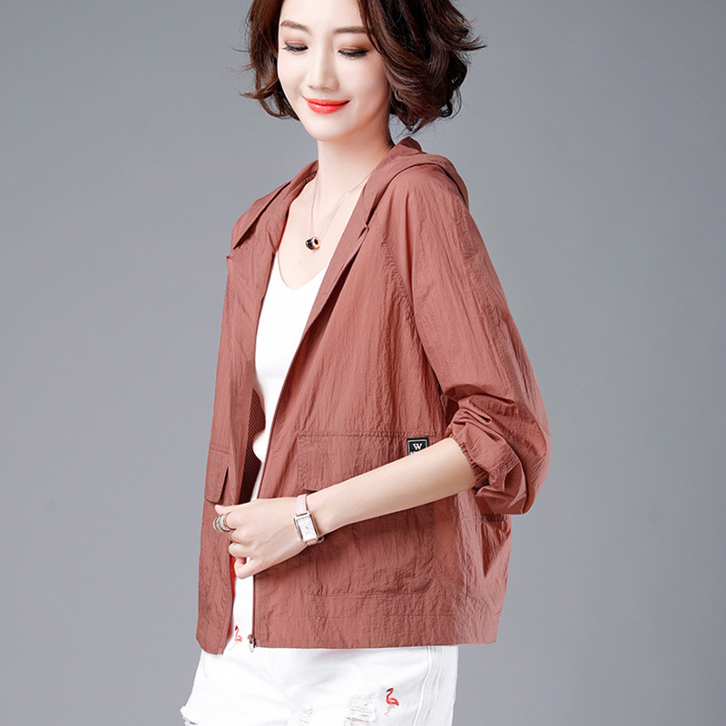 Summer Lightweight Sun Protection Coat Women Zipper Up Hooded Casual Jackets Woman Loose Pocket Long Sleeve Sunscreen Coats