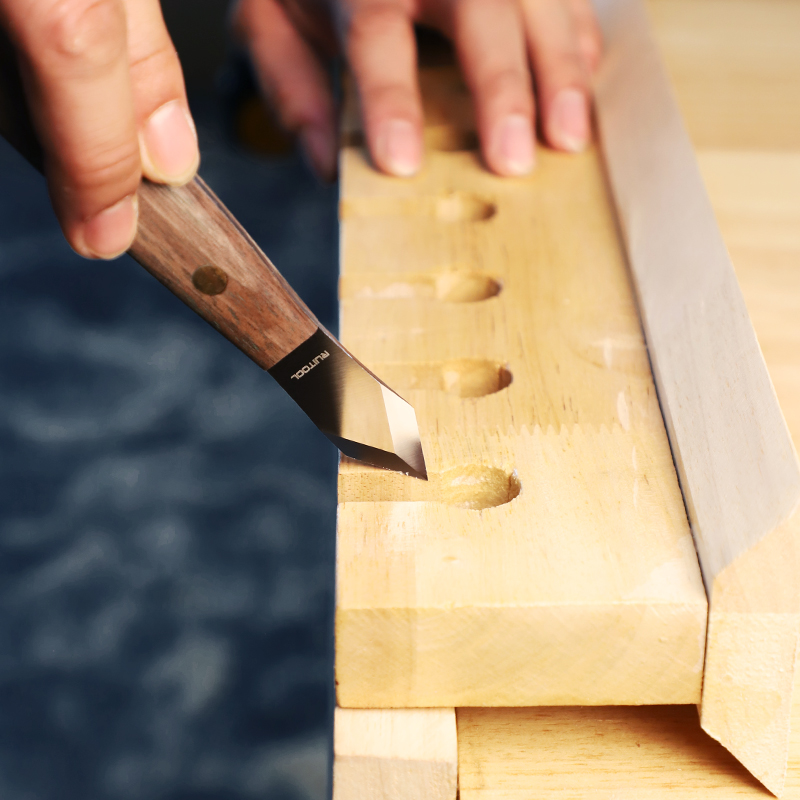 Markeringsmes Koolstofstaal mes Dubbele schuine opvallend mes Houten handvat met beschermhoes voor markering en snijwerk