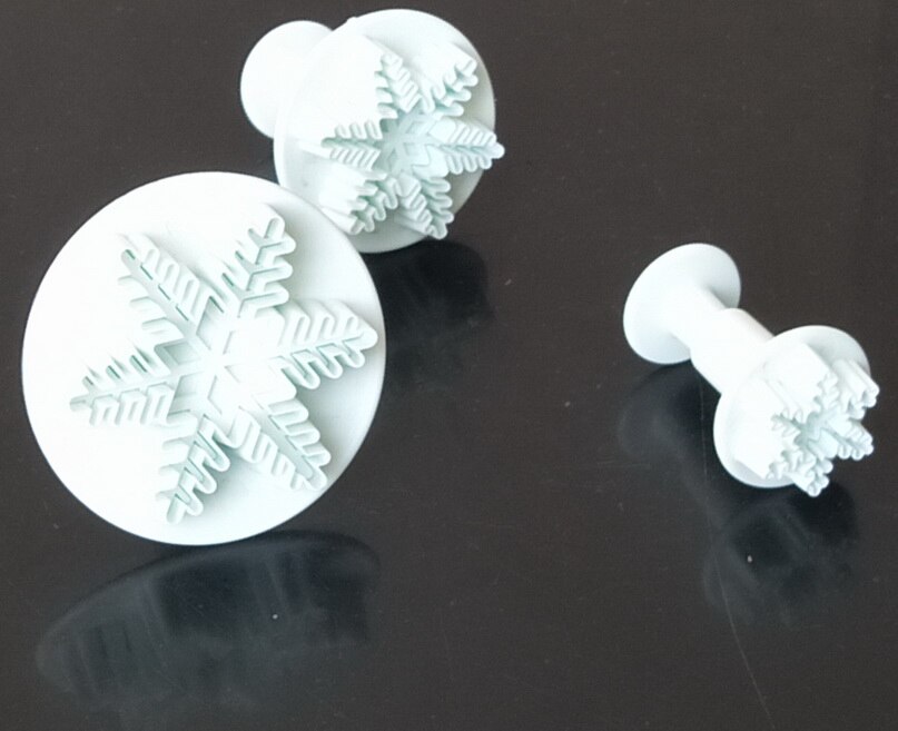 3Pcs Snow Flake Snowflake cake Cutter Mold Fondant Cake Tools Plunger Decorating Craft Fondant Cake Decorating Tools