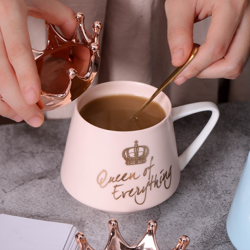 Criativo coroa cerâmica caneca rosa bonito caneca de café nórdico copo de leite com colher tampas café xícara de chá canecas de água lembranças do feriado presente