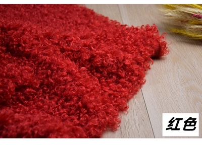 Schapenwol met krullen, geweven imitatiebont, geitenhaar, flanellen bontstof, pluche stof, poppenachtergrondstof, tapijtstof: J