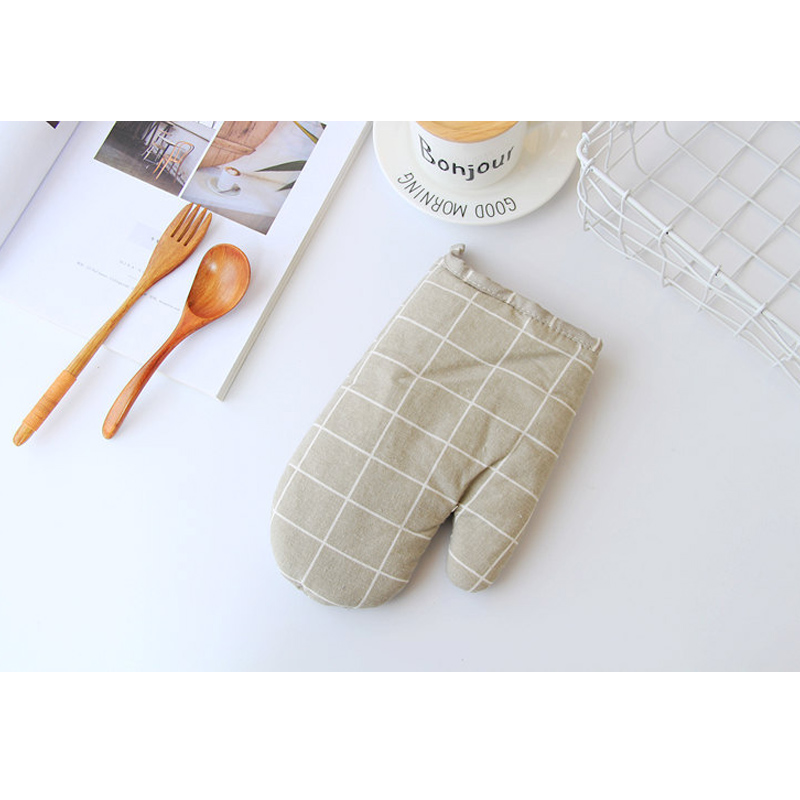 1 Piece Cute Non-slip Yellow Gray Cotton Nordic Kitchen Cooking Microwave Gloves Baking BBQ Potholders Oven Mitts: green